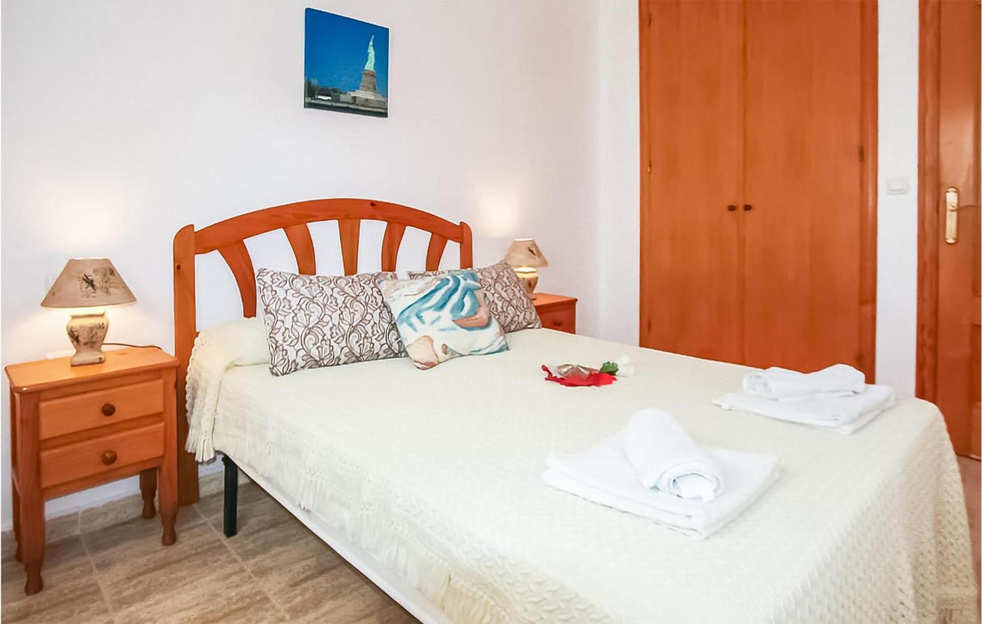 1 Bedroom Nice Apartment In Los Arenales Del Sol Eksteriør billede